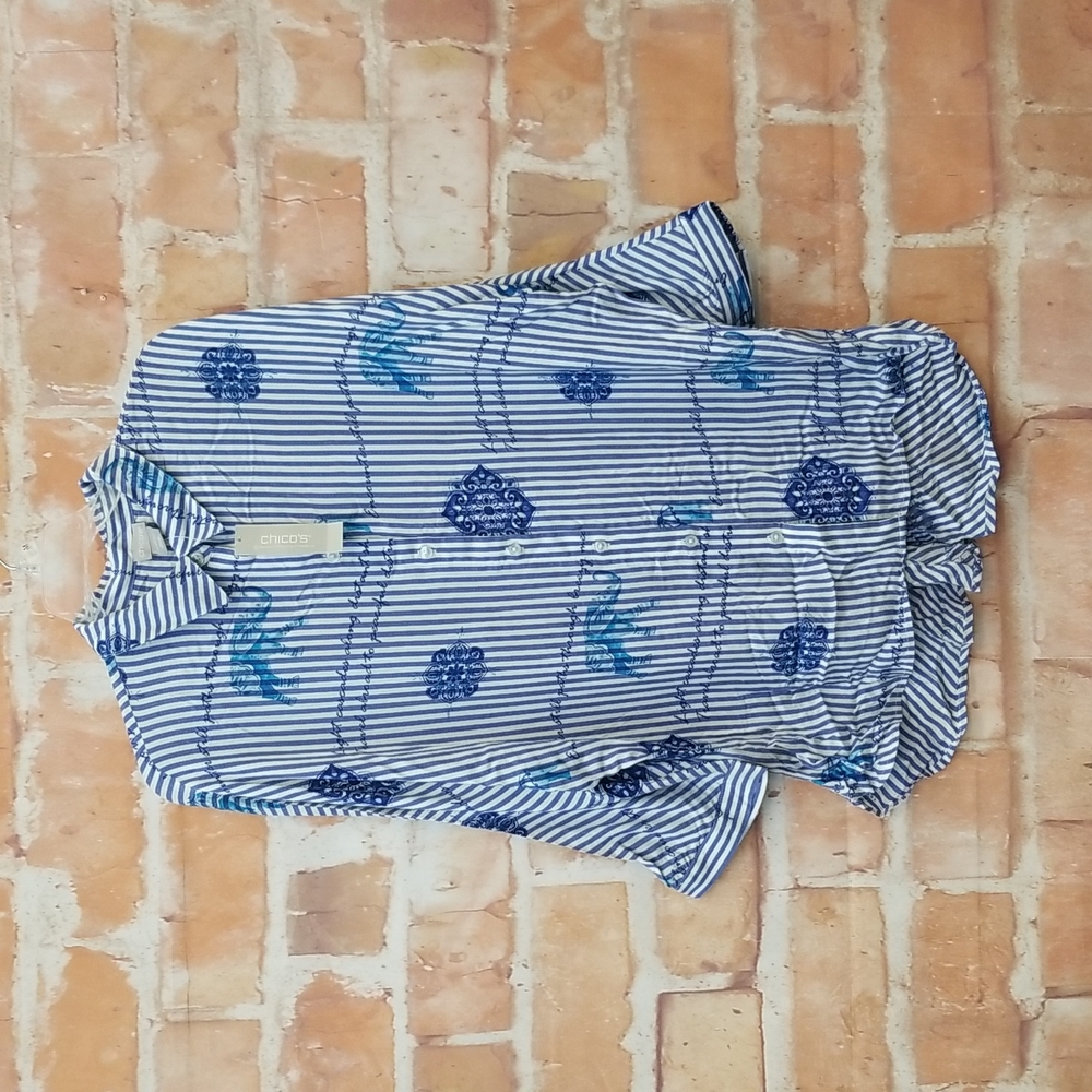 Chico's size 2 (large)